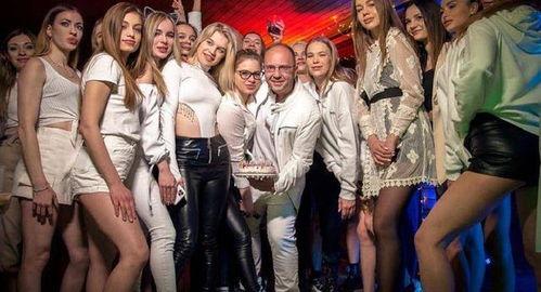 迪拜模特爆料事件视频,揭秘奢华背后的真相  第1张